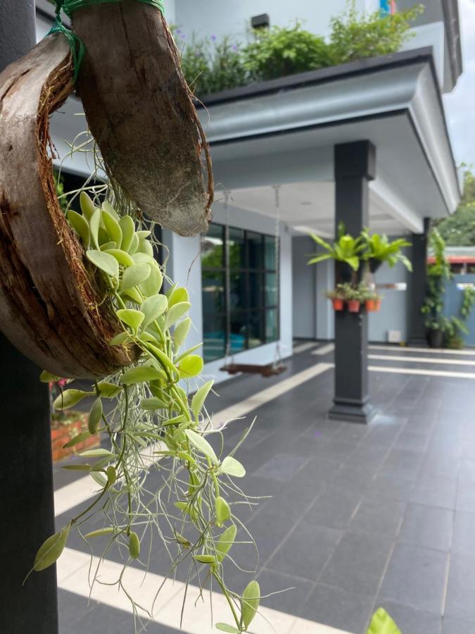 Oneriimba Private Pool & Garden Residence Johor Bahru Exteriör bild