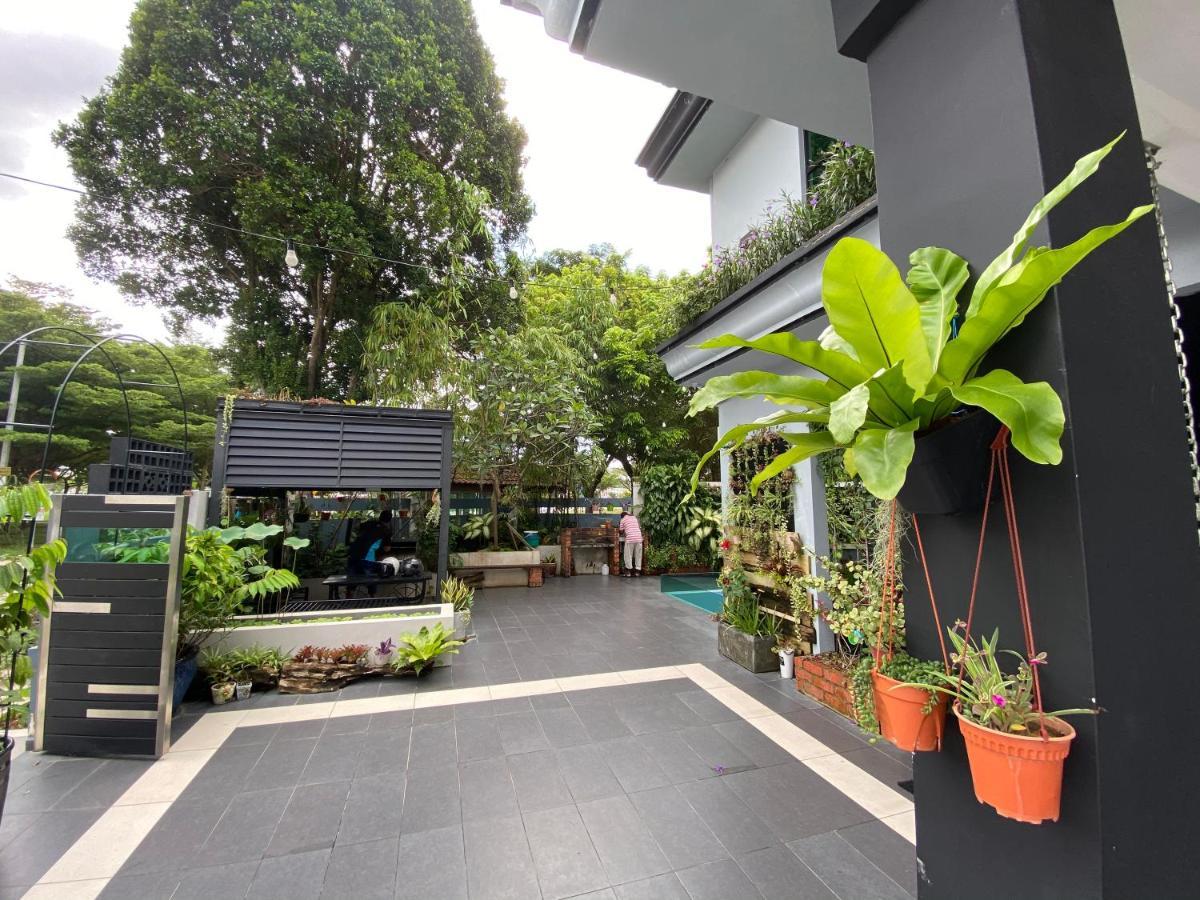 Oneriimba Private Pool & Garden Residence Johor Bahru Exteriör bild